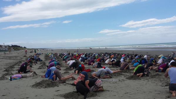 220 Christchurch people came to New Brighton Beach for #HeadsInSandNZ. As local MP Megan Woods said, “Sea level rise will get real here!” Photo credit: Ruth Dyson MP