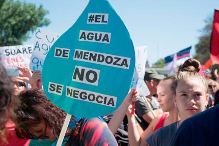 Movilización por la Ley 7722 en Mendoza