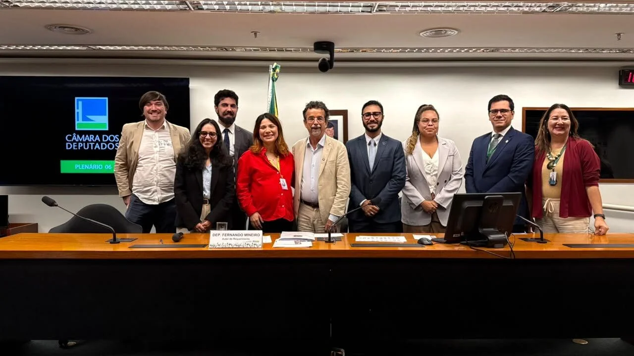 Sociedade Civil e Deputados em seminário para discutir aumento do custo de vida e combustíveis fósseis