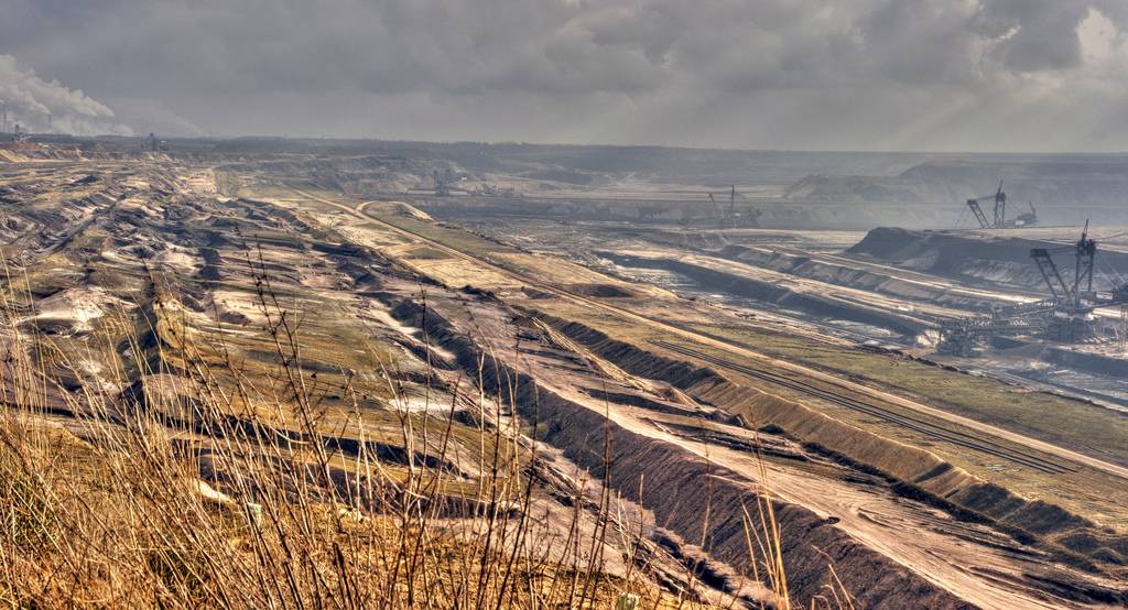 Brown coal surface mine of Garzweiler, Germany (credit: Bert Kaufmann)