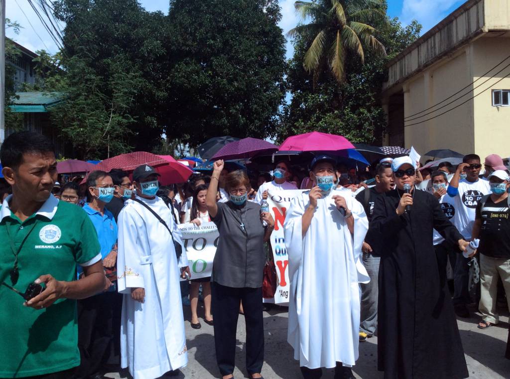 The march was organized by leaders from both Protestant and Roman Catholic churches who have been working to form common witness to social issues as the Quezon Ecumenical Movement. Photo: Fread De Mesa