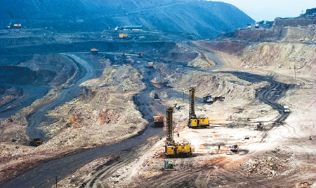 a-coal-mining-site-of-the-coc-sau-coal-coporation-in-the-northern-province-of-quang-ninh-viet-nam-government-has-released-new-regulations-on-overdue-debt-collections-at-state-owned-enterprises-1305599
