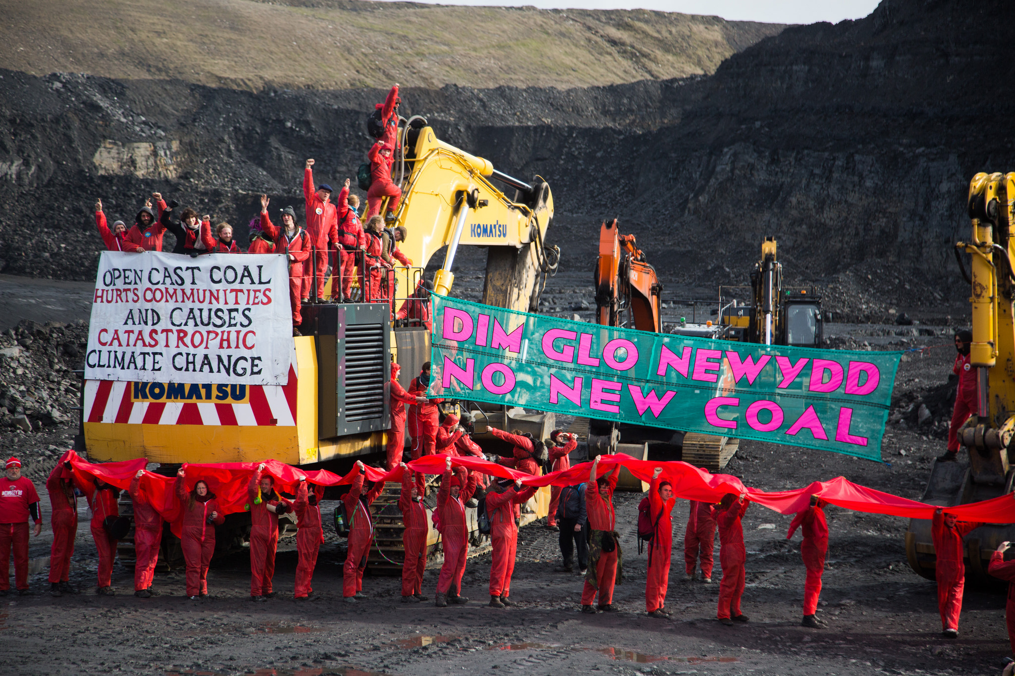 300 people shut down the UK's largest opencast coal mine Photographer: Kristian Buus