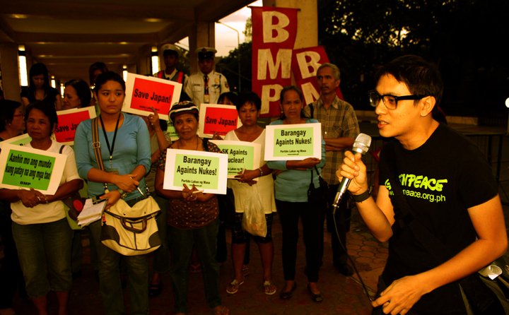 Speaking at a solidarity vigil held in Manila, the day after the Fukushima nuclear disaster, in 2011. Photo: Jenny Tuazon