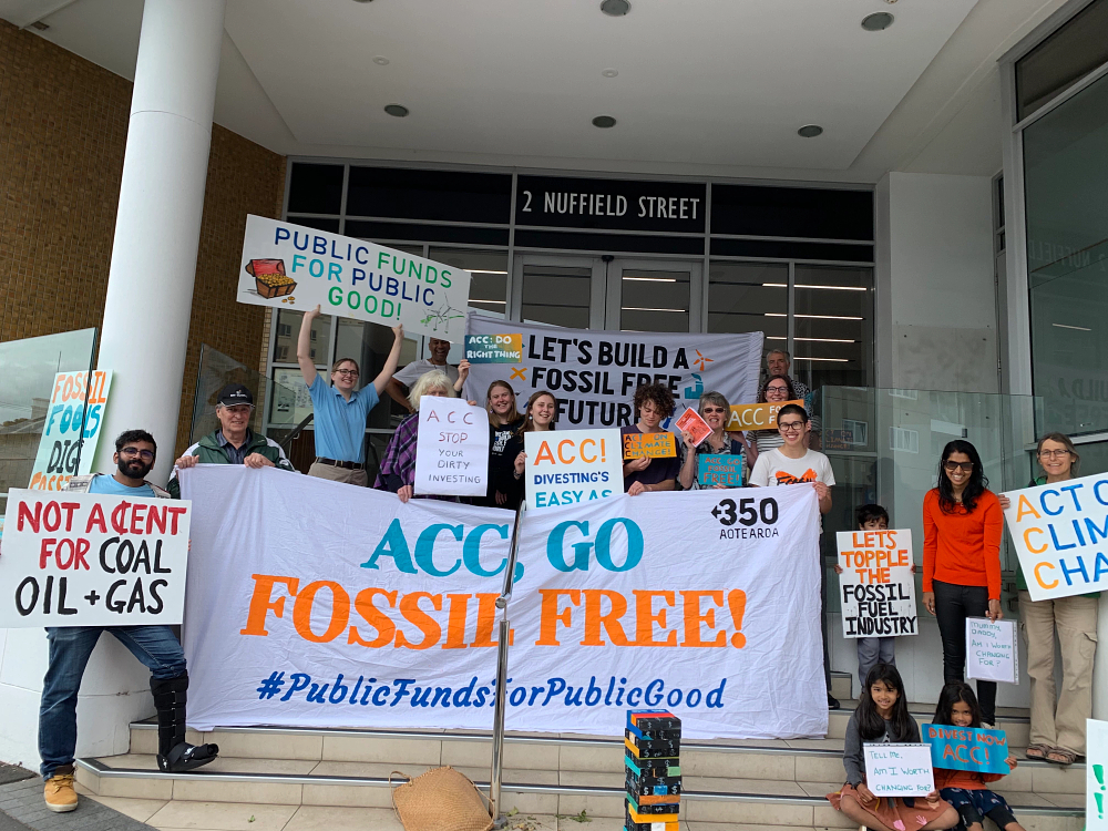 350 Aotearoa holds the Go Fossil Free week of Action in 2020 asking for divestment from fossil fuels.